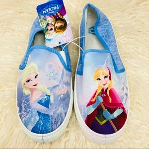 NWT Disney Frozen Elsa Anna Slip On Shoes Size 9